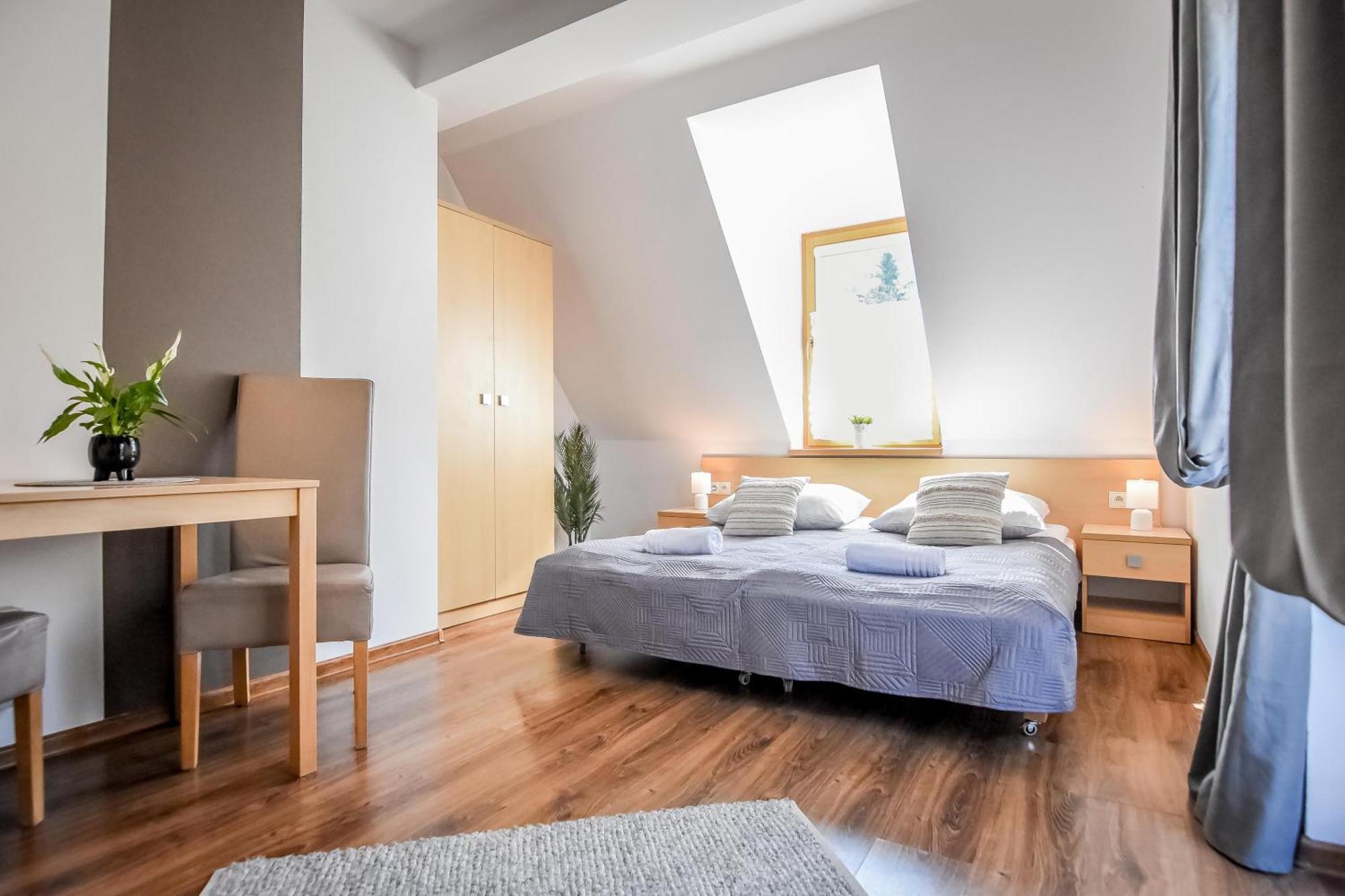 Apartment Aparteo Stojakowka